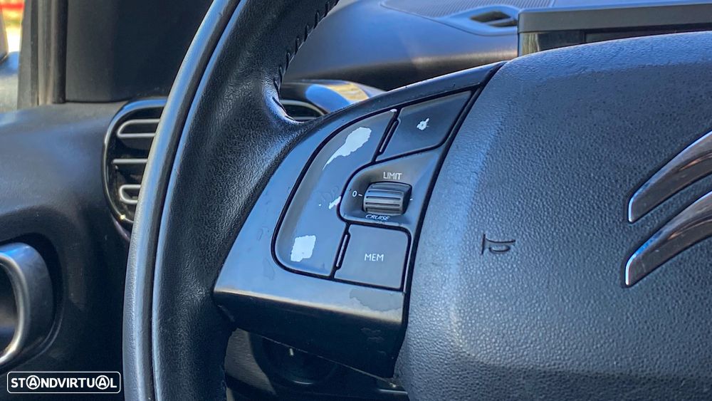 Citroën C4 Cactus 1.6 BlueHDi Shine Ed.Midnight - 36