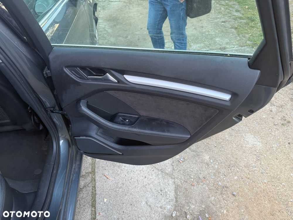 Audi A3 Sportback 2.0 TDI S tronic design - 12