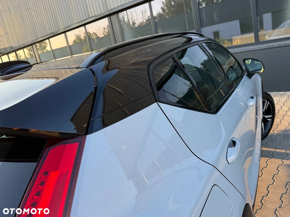 Volvo XC 40 T3 R-Design - 36