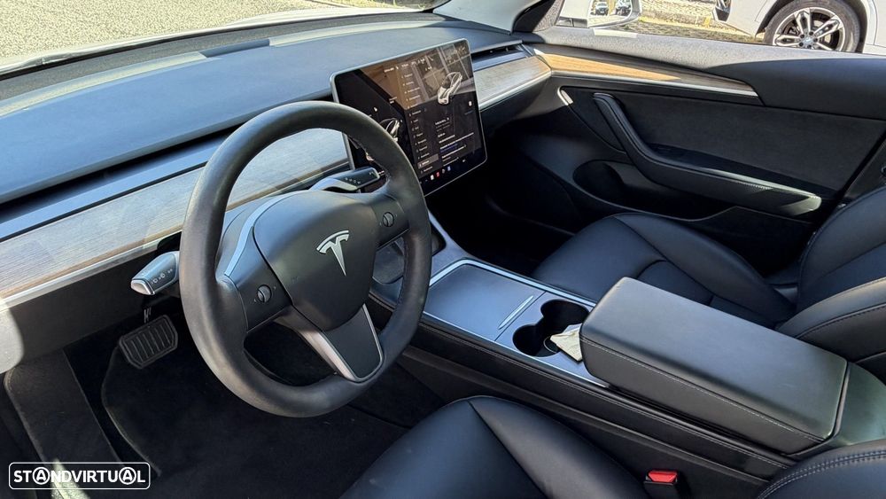 Tesla Model 3 Long-Range RWD - 10