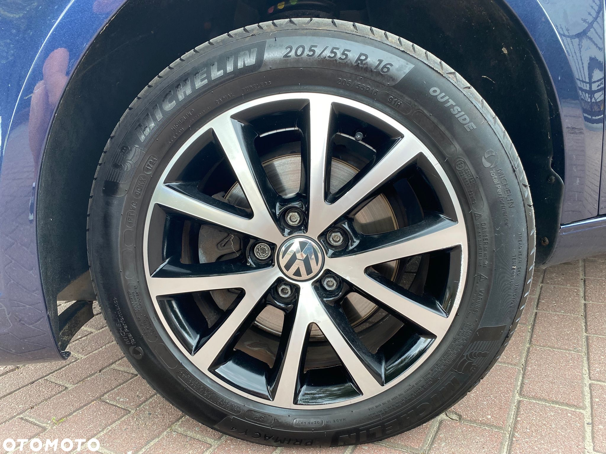 Volkswagen Touran 1.6 TDI DPF Comfortline DSG - 4