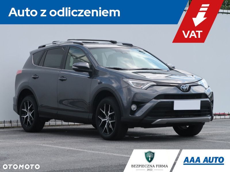 Toyota RAV4 - 1