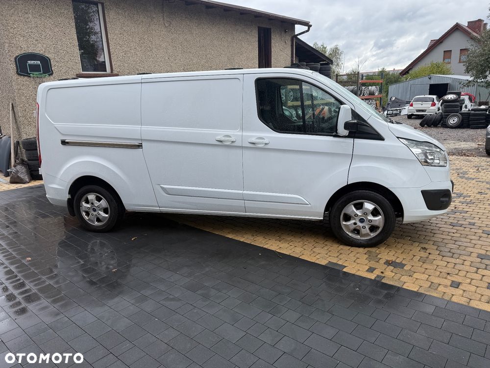 Ford TRANSIT CUSTOM - 3