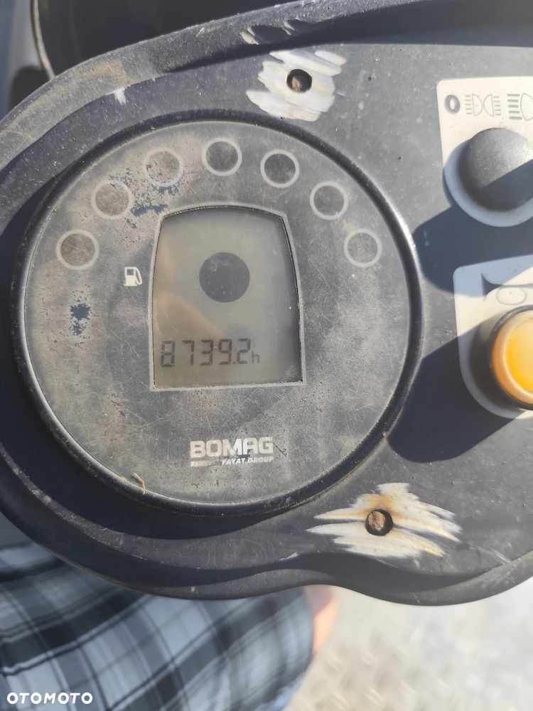 Bomag BW 120 AD-4 - 12