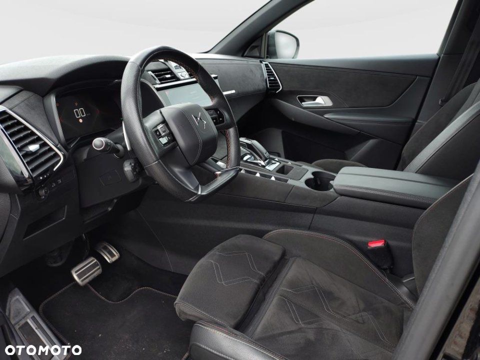 DS Automobiles DS 7 Crossback - 12