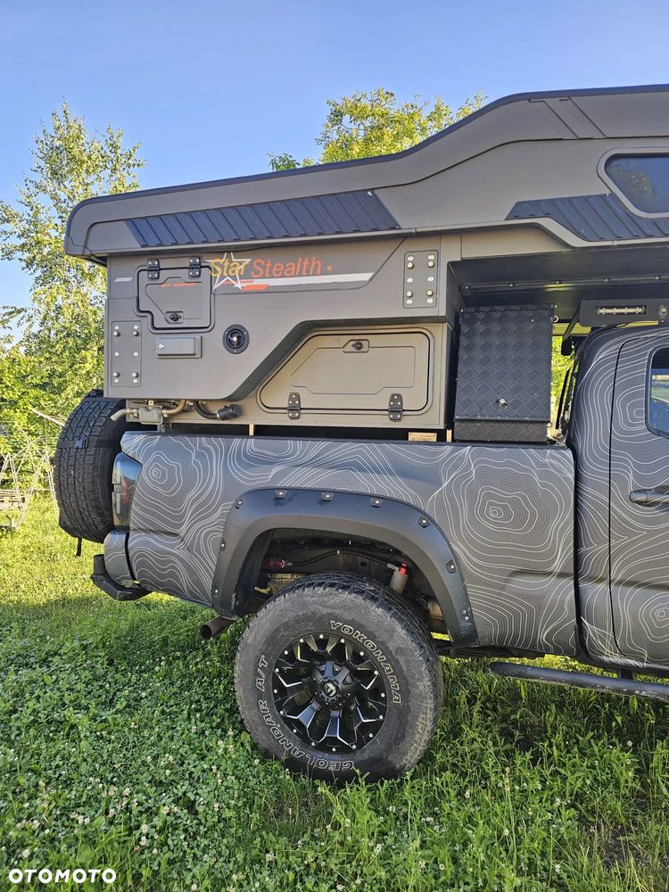 Toyota Tacoma - 5