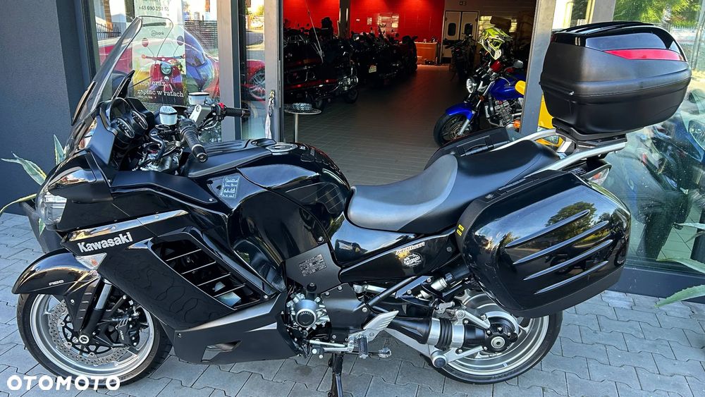 Kawasaki GTR - 2