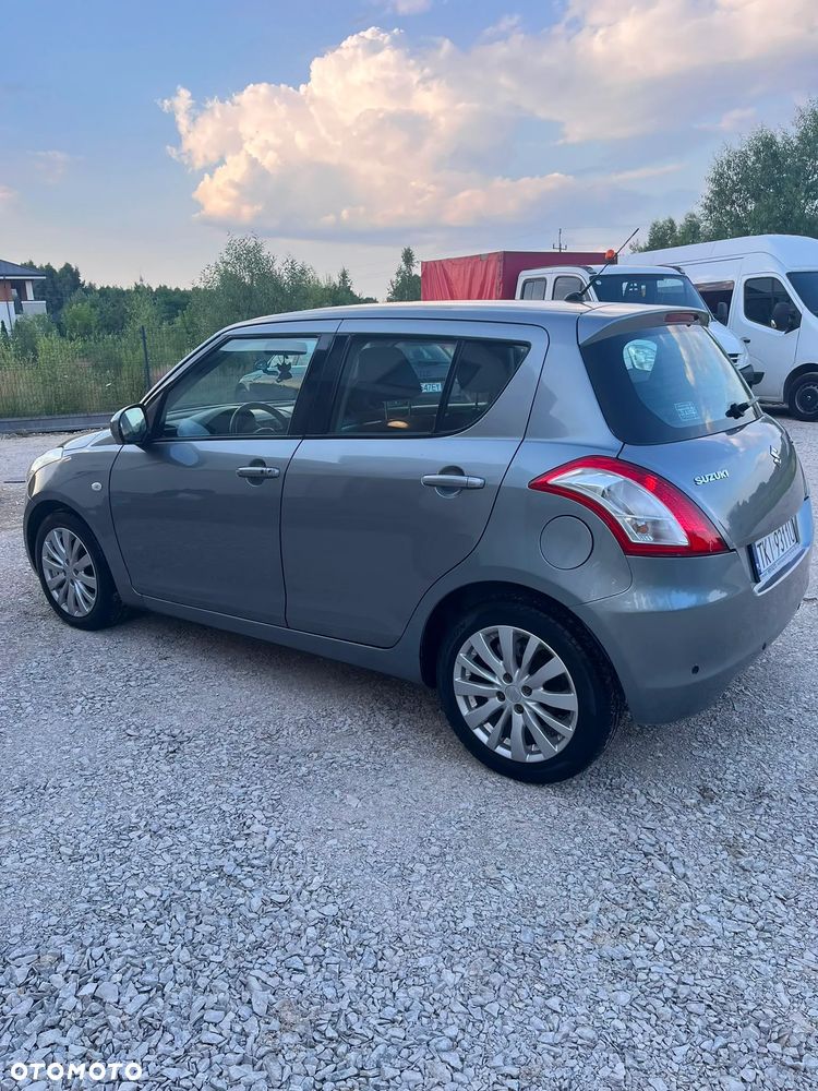 Suzuki Swift - 8