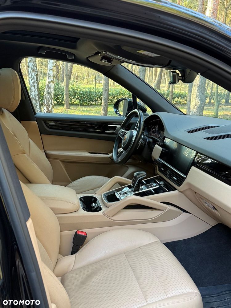 Porsche Cayenne Standard - 9
