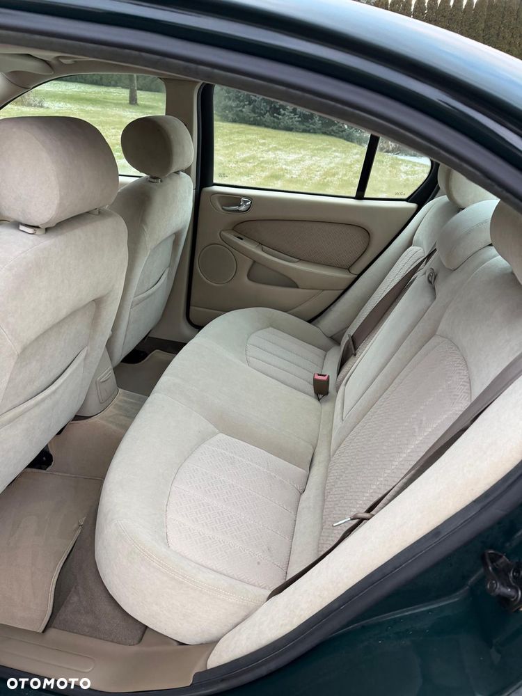 Jaguar X-Type 2.0 V6 Sport - 10