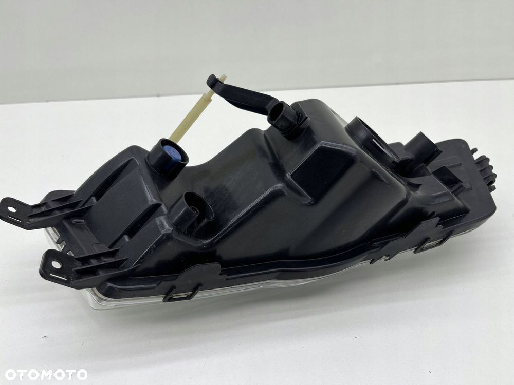 SKODA RAPID LIFT HALOGEN PRAWY PRZÓD 5JA941700 - 7