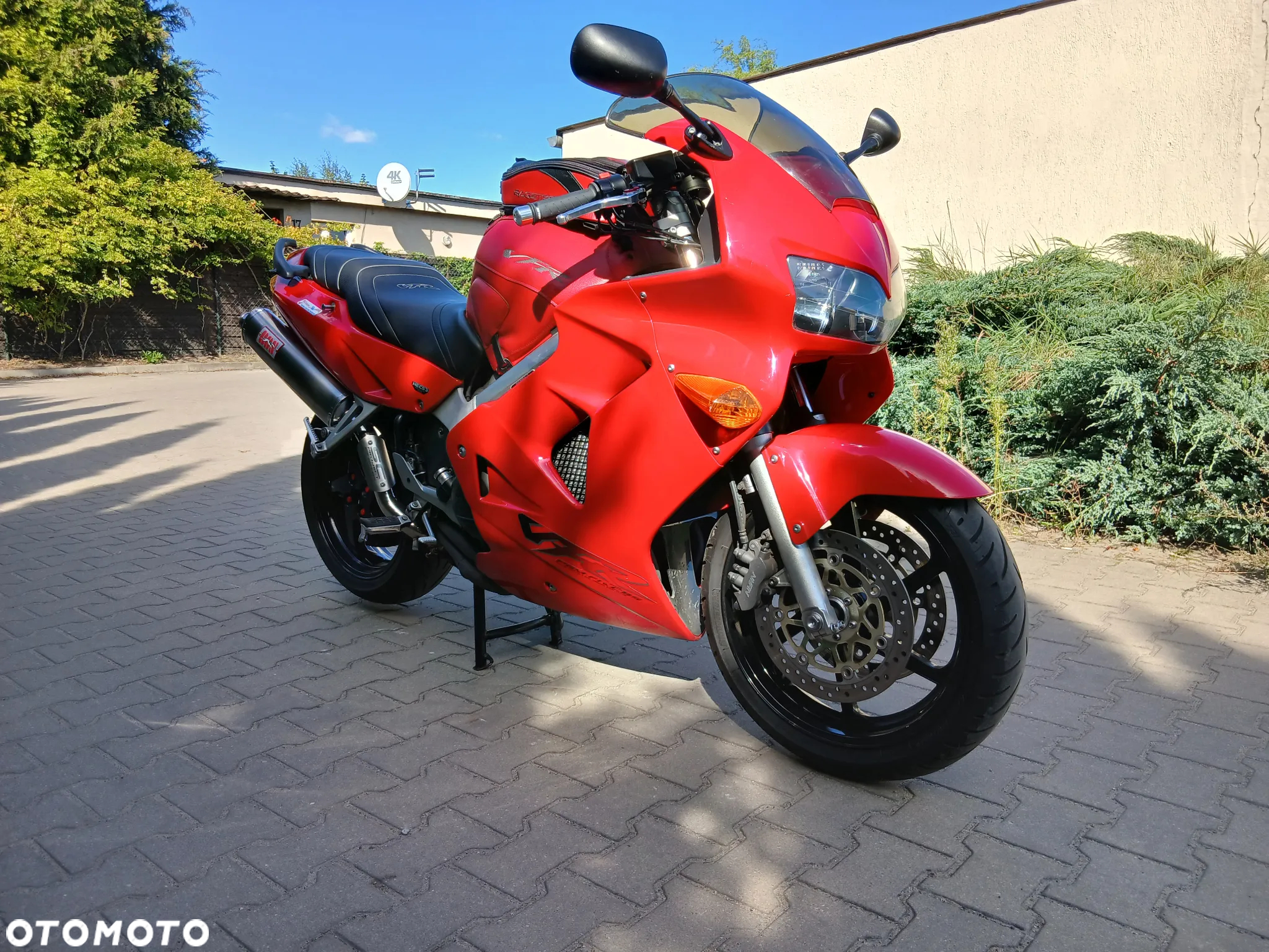 Honda VFR - 2