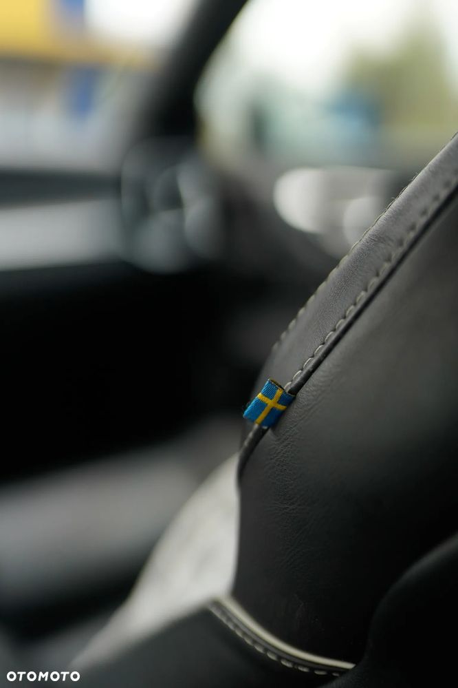 Volvo V60 D4 AWD R-Design - 15