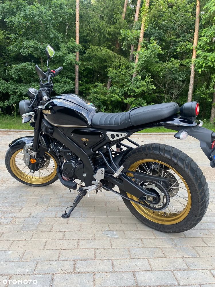 Yamaha XSR - 4