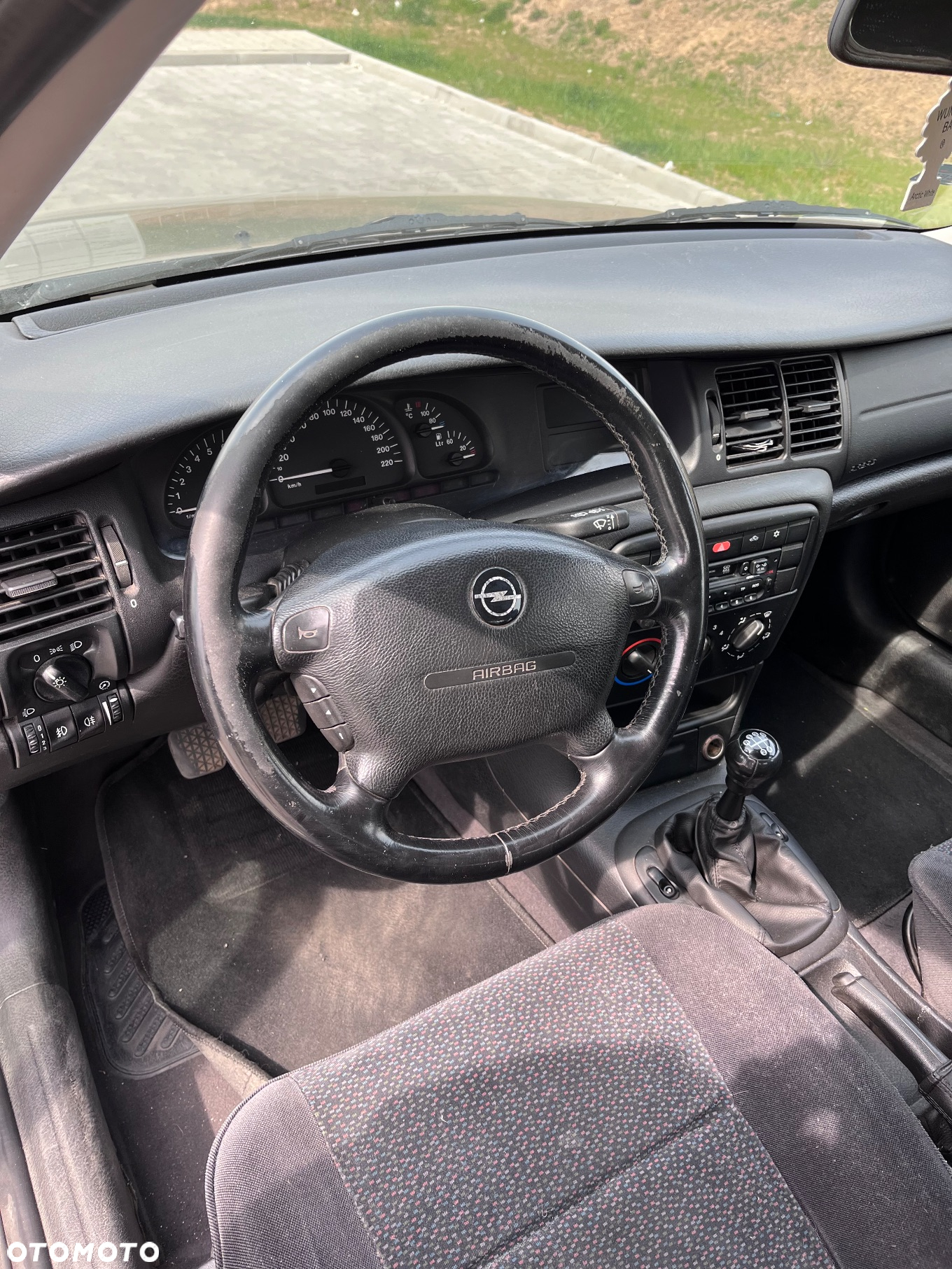 Opel Vectra 1.6 Base - 6