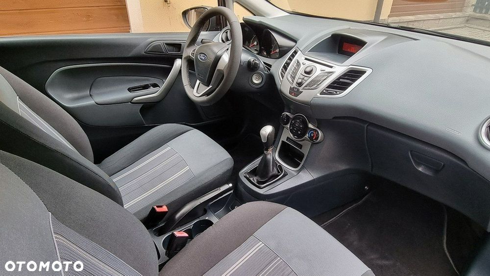 Ford Fiesta - 13