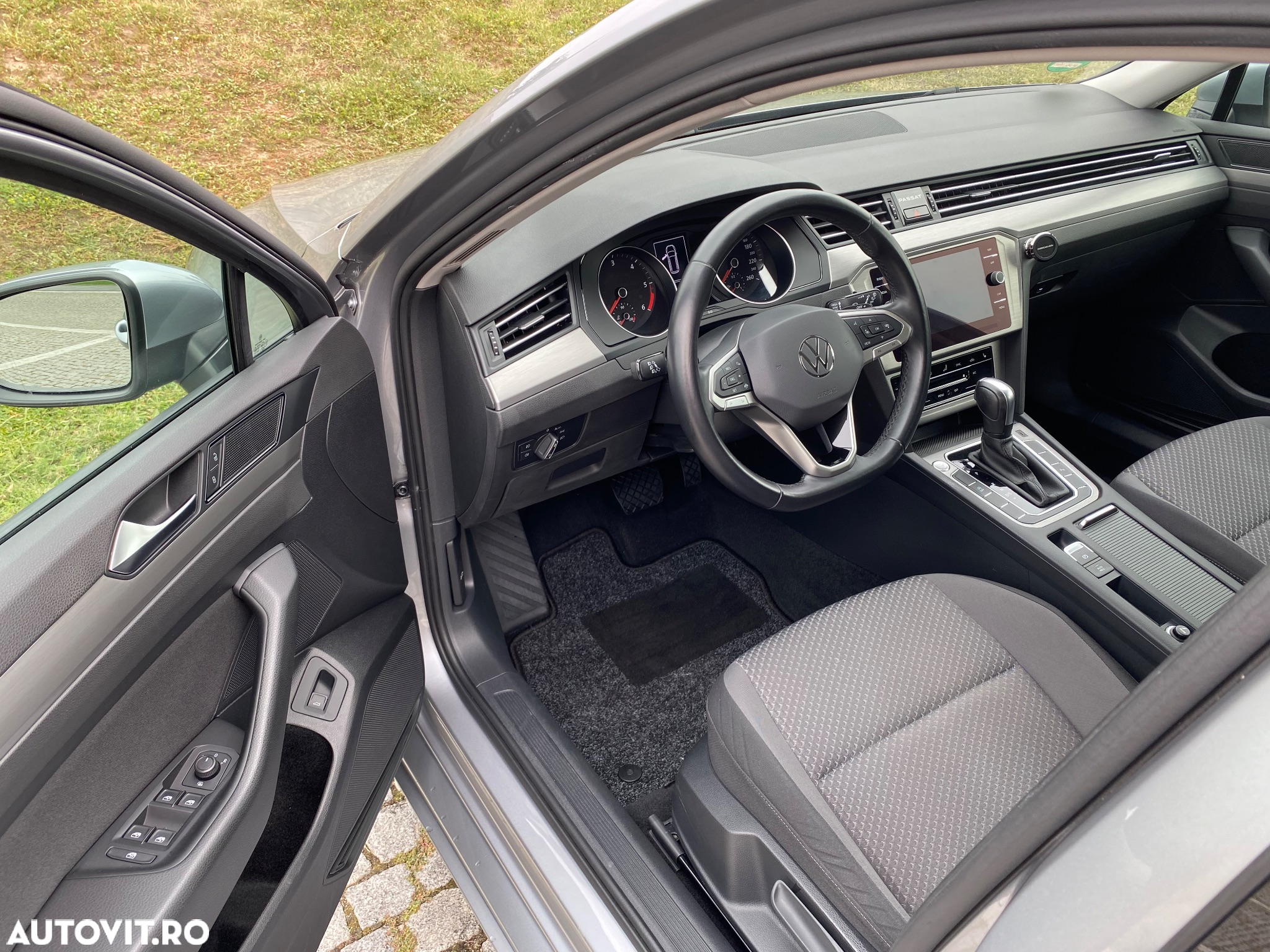 Volkswagen Passat Variant 2.0 TDI DSG Comfortline - 26