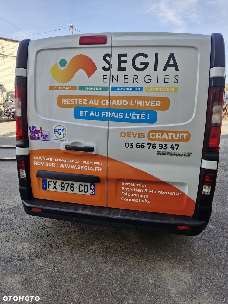 Renault TRAFIC - 2