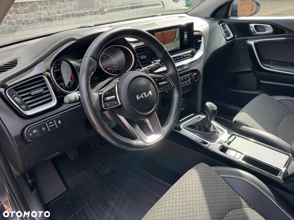 Kia XCeed 1.5 T-GDI Business Line - 8