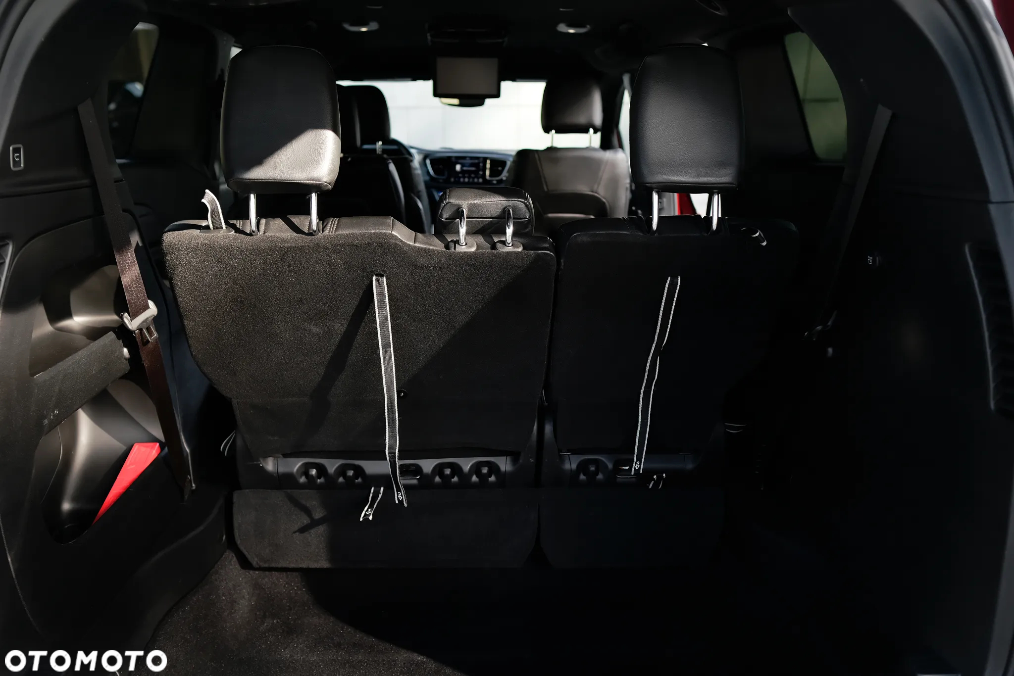 Chrysler Pacifica - 26
