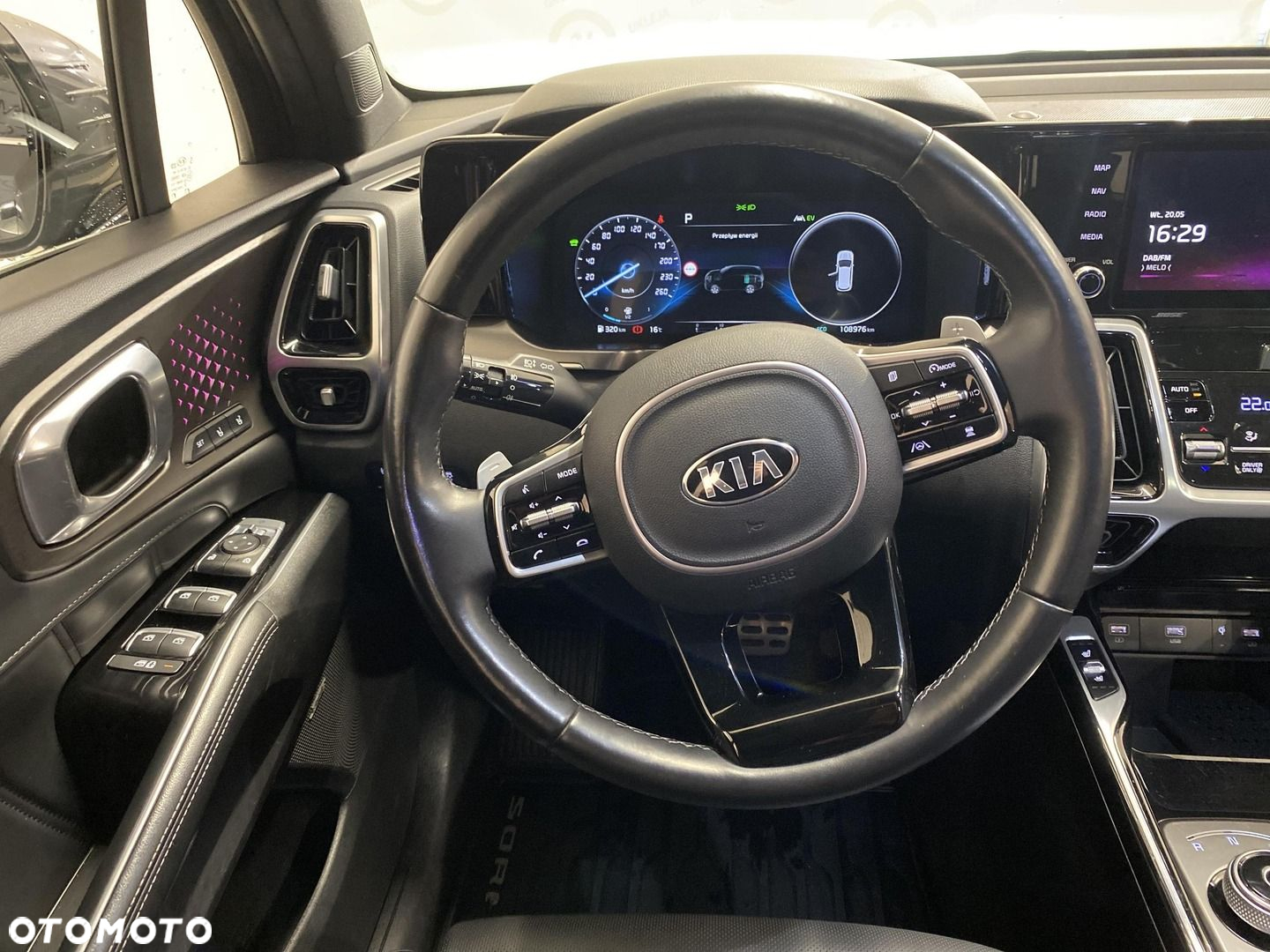 Kia Sorento - 12