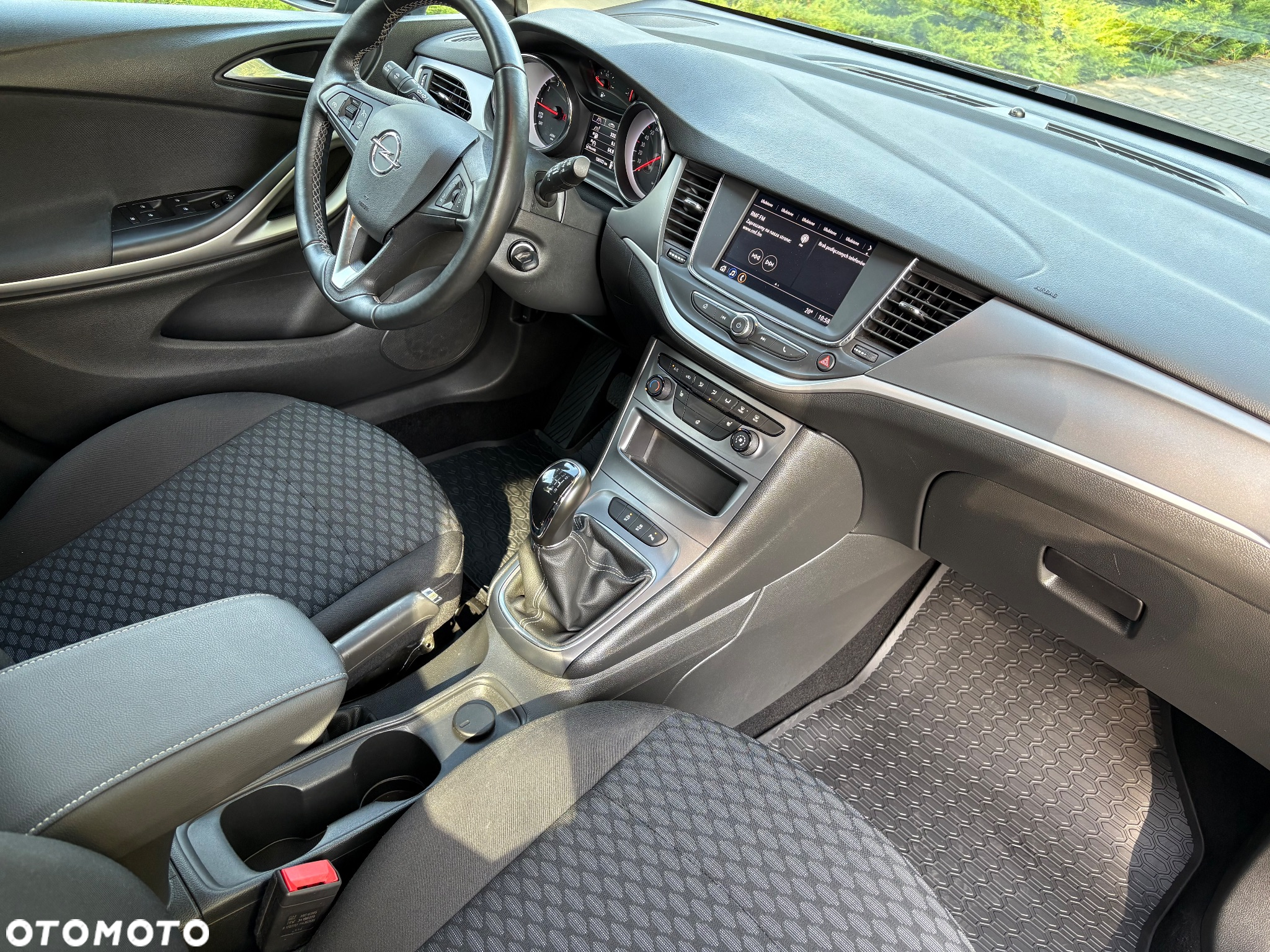 Opel Astra V 1.2 T Elegance S&S - 13