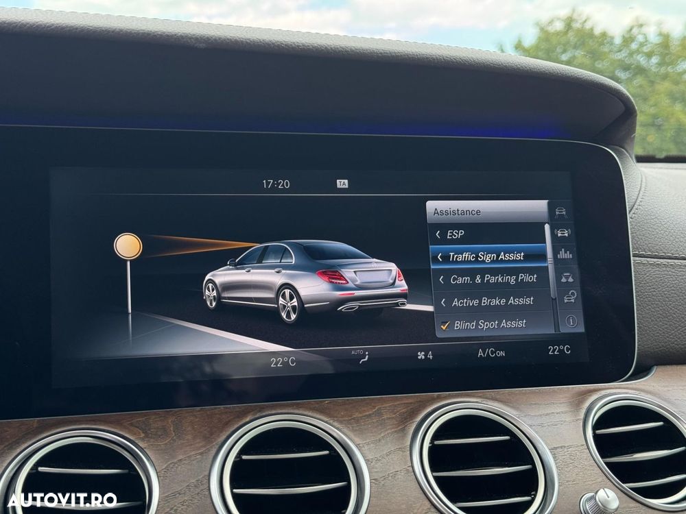 Mercedes-Benz E - 17