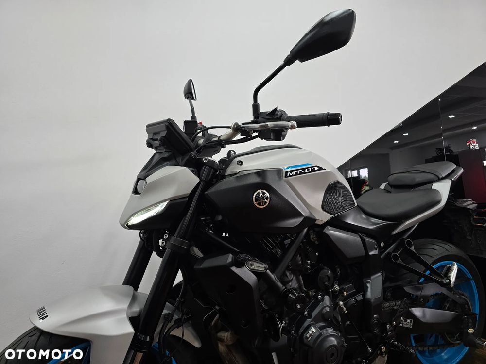 Yamaha MT - 18