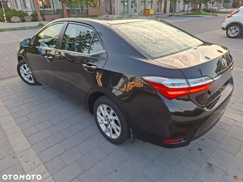 Toyota Corolla 1.6 Comfort - 6