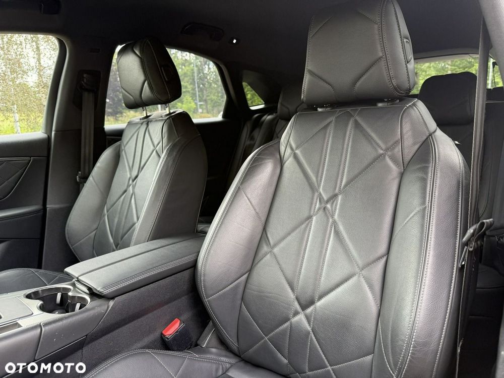 DS Automobiles DS 7 Crossback - 21