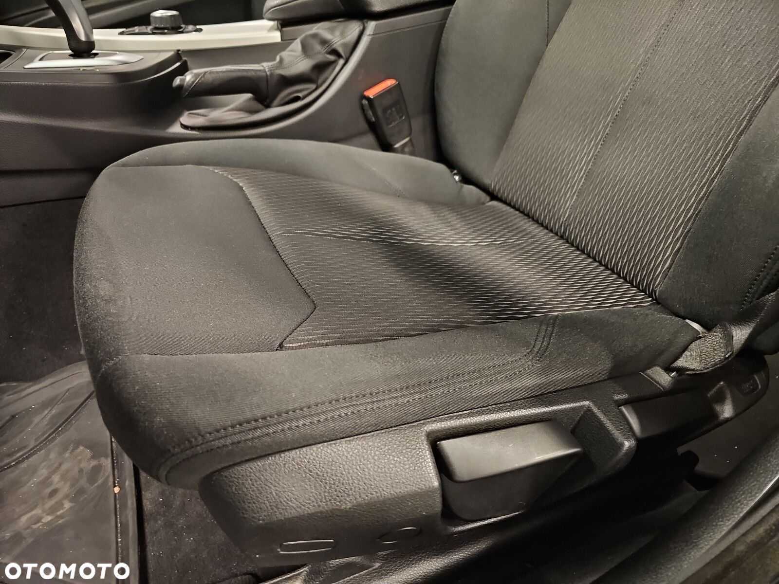 BMW Seria 3 - 24