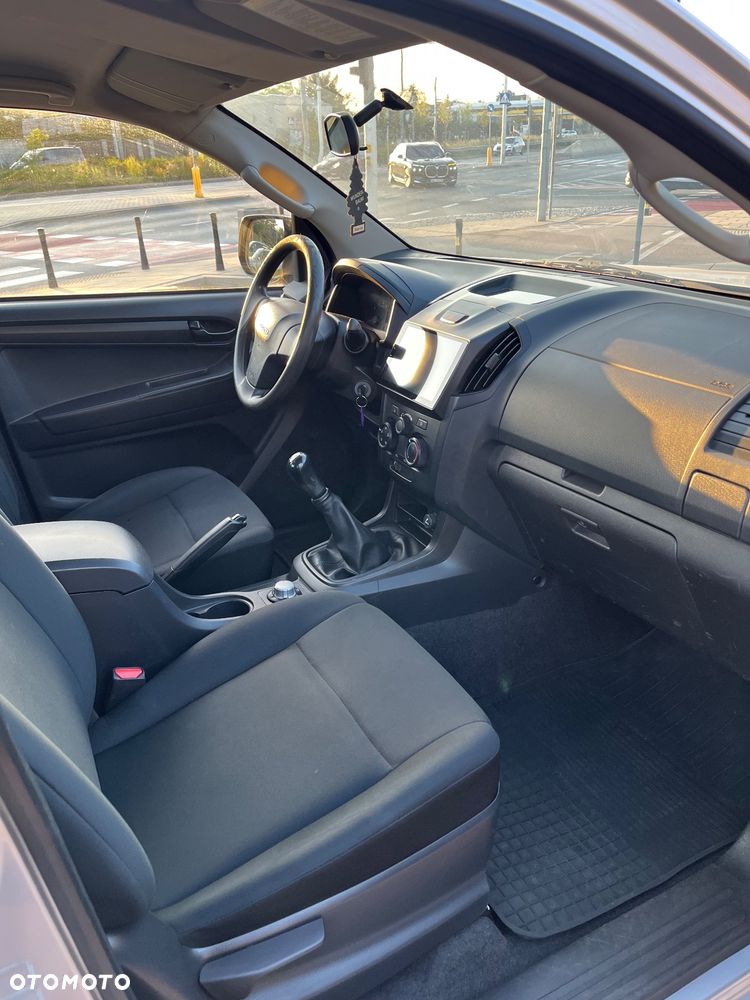 Isuzu D-Max - 39
