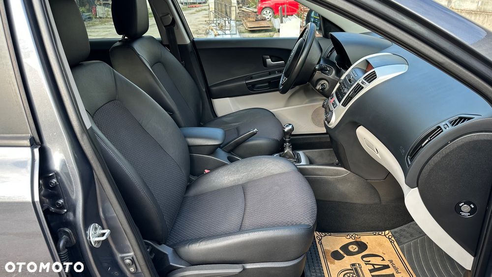 Kia Ceed 1.4 Comfort + - 30