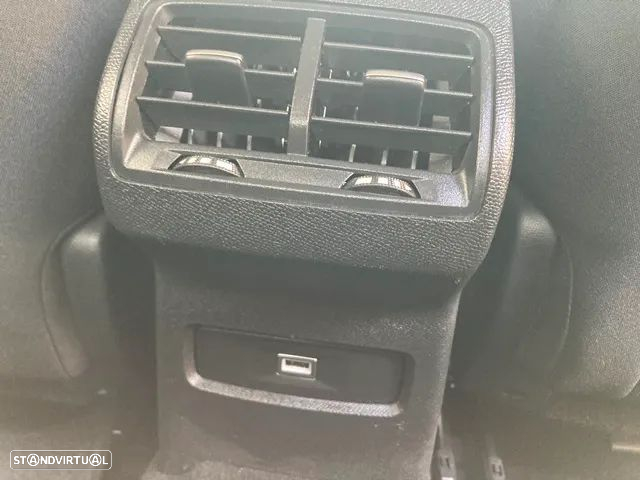 Citroën C4 1.2 PureTech Shine - 31