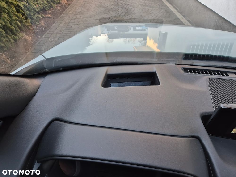 Mazda MX-30 e-SKYACTIV - 23