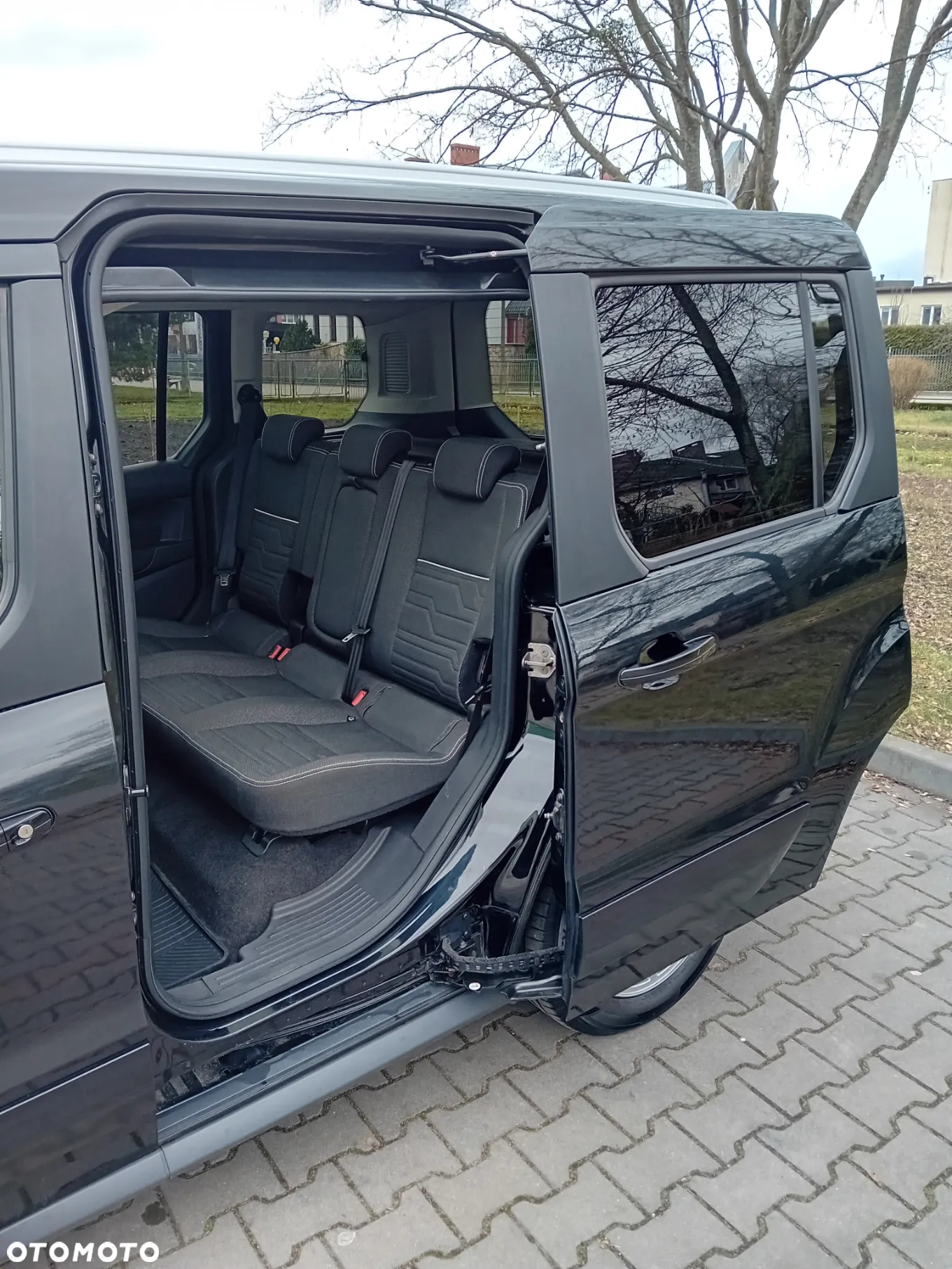 Ford Tourneo Connect 1.5 TDCi Titanium - 22