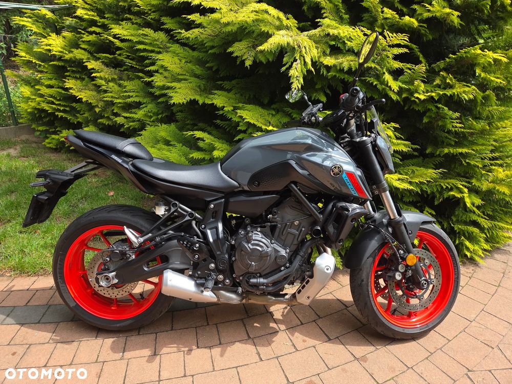 Yamaha MT - 2