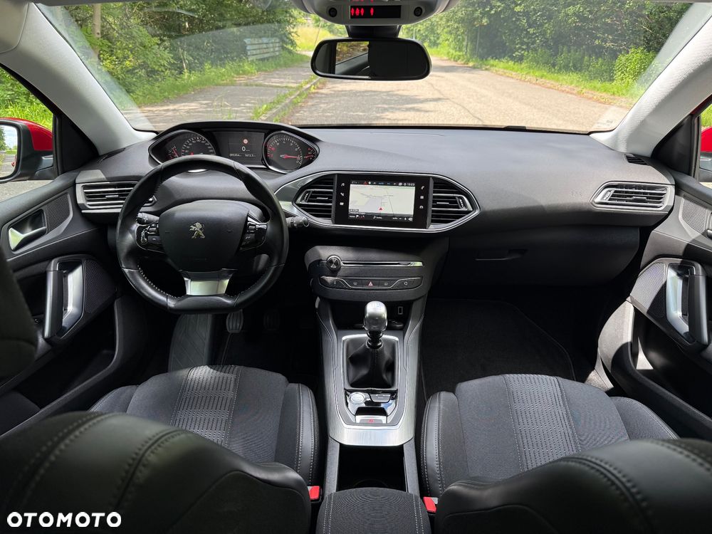 Peugeot 308 PureTech 130 GPF Stop & Start Allure Pack - 10
