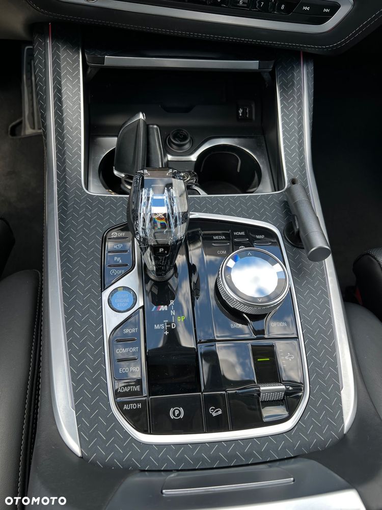 BMW X7 - 10