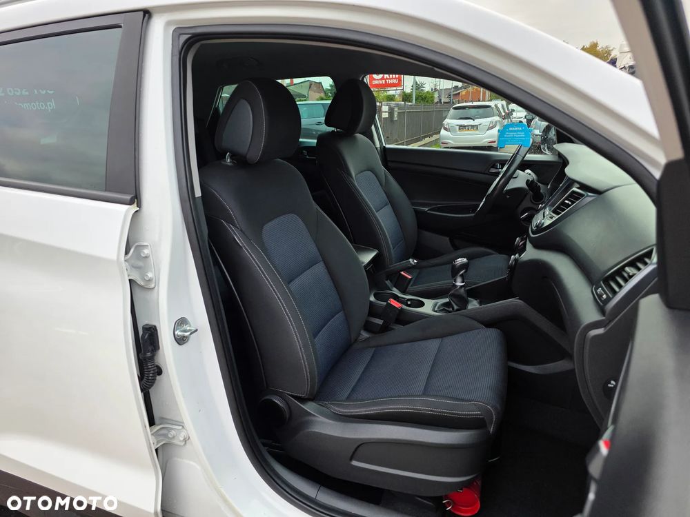 Hyundai Tucson blue 1.7 CRDi 2WD Passion - 12