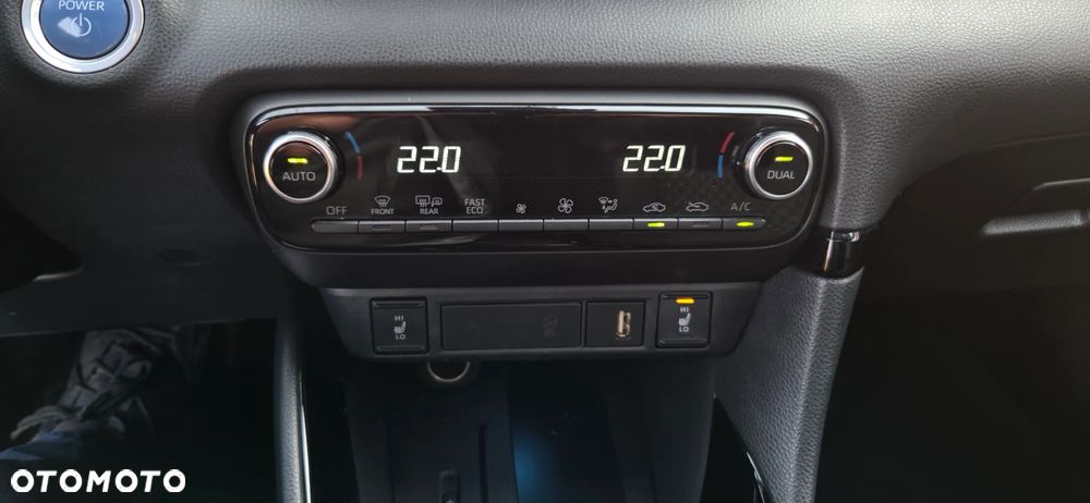 Toyota Yaris - 29