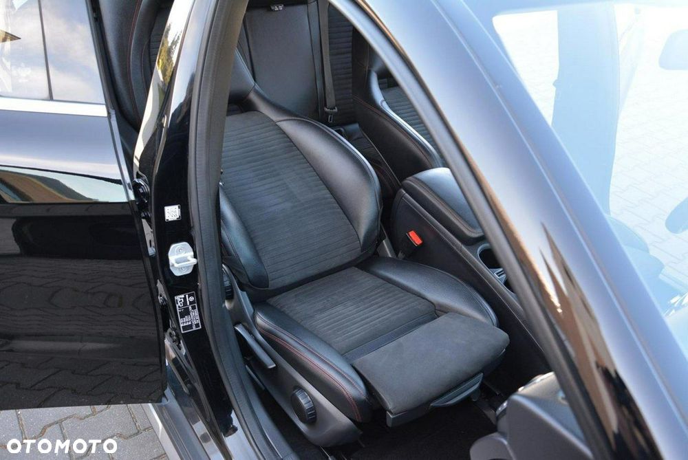 Mercedes-Benz GLA 200 AMG Line - 19