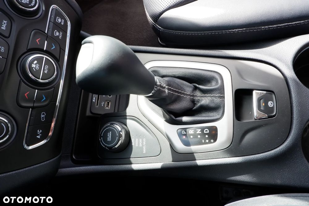 Jeep Cherokee 2.2 MJD Active Drive I Limited - 22