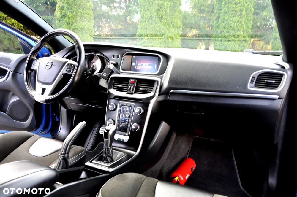 Volvo V40 D2 RDesign - 29