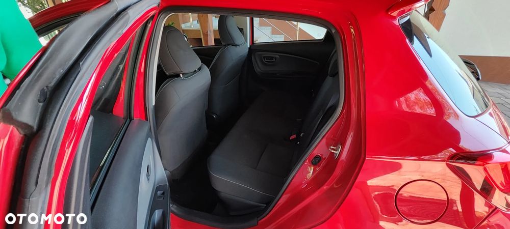 Toyota Yaris Hybrid 100 Premium EU6 - 9
