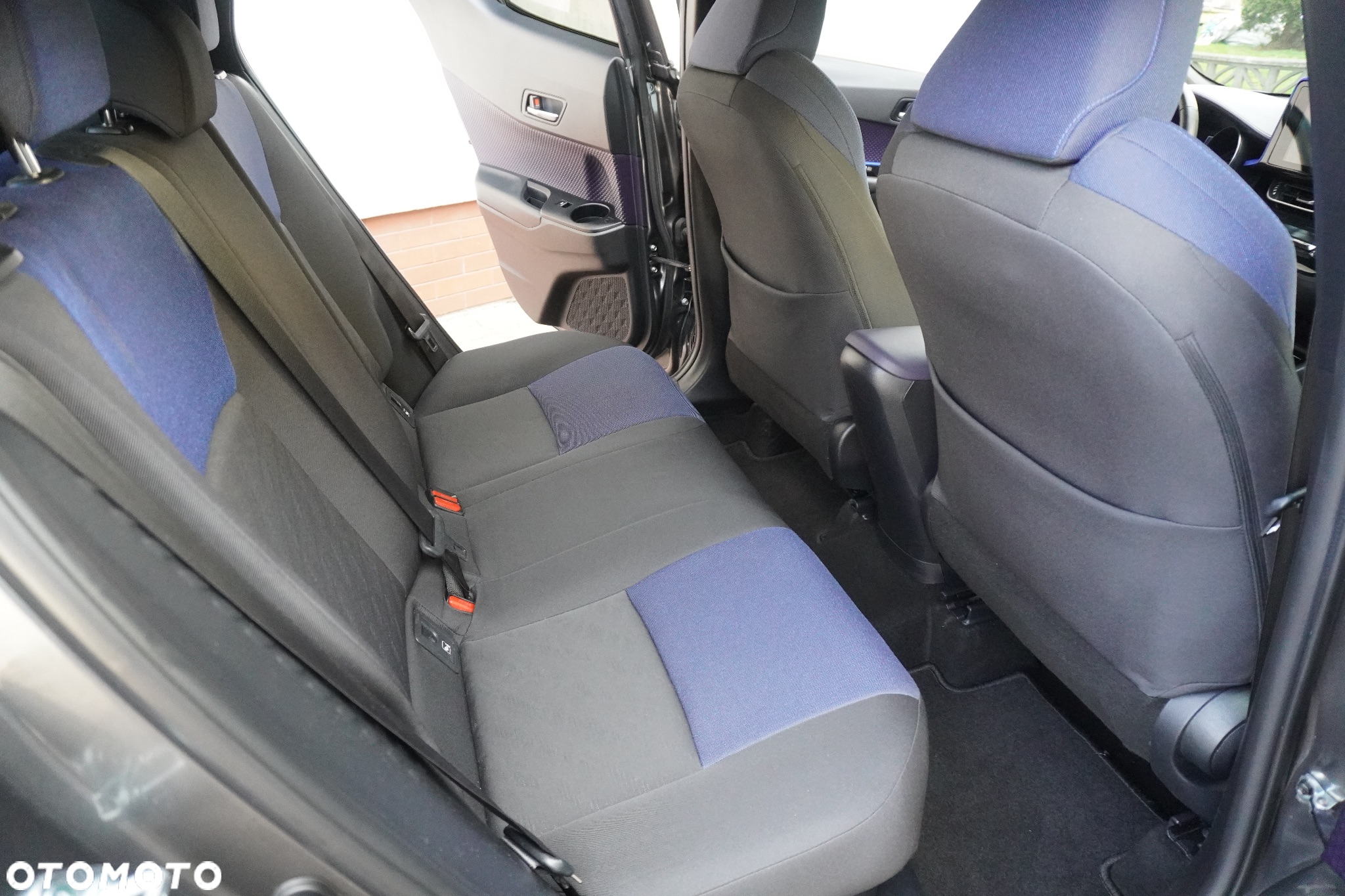Toyota C-HR 1.8 Hybrid Style - 9