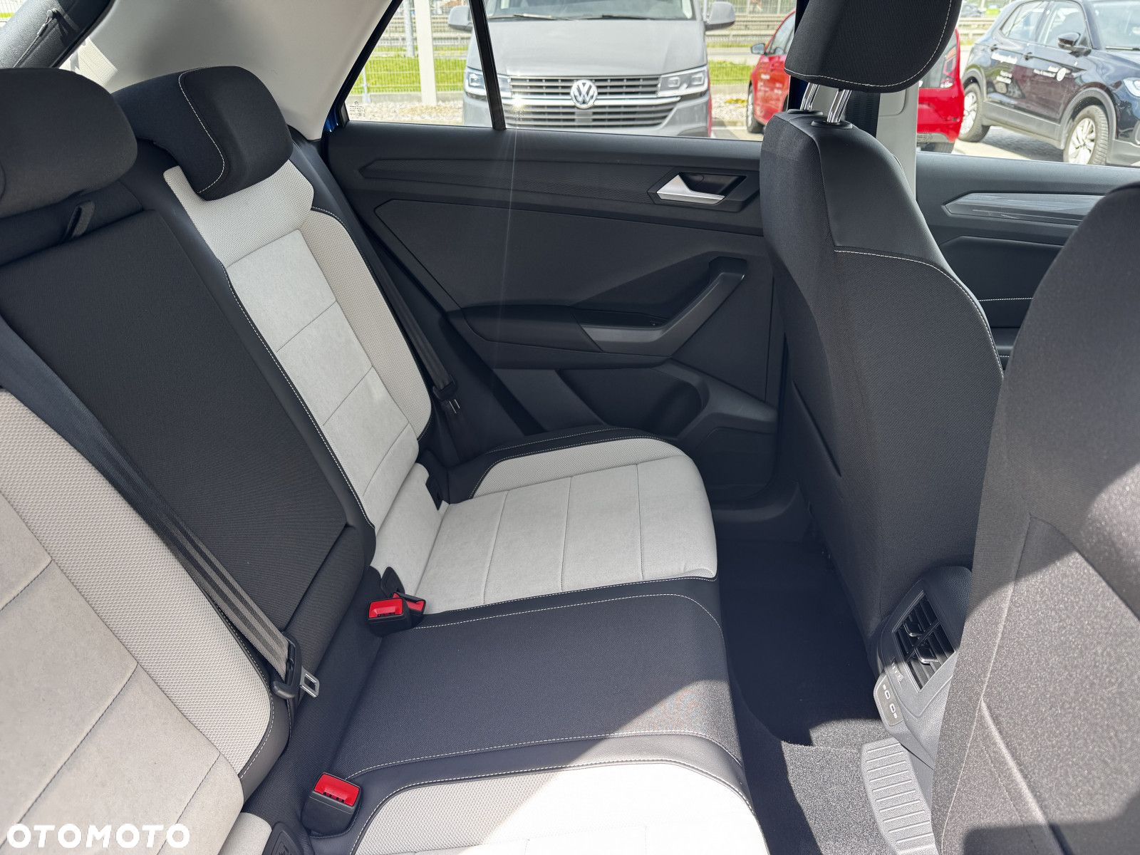 Volkswagen T-Roc 1.5 TSI Style DSG - 10