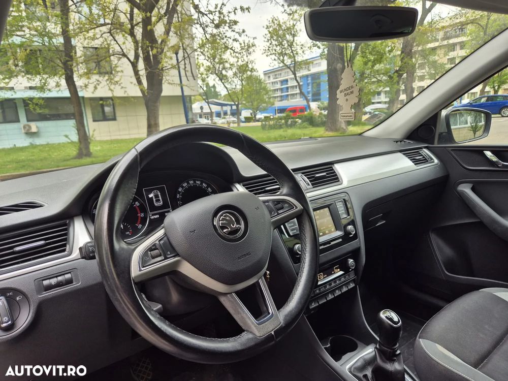 Skoda RAPID 1.2 TSI Active - 6