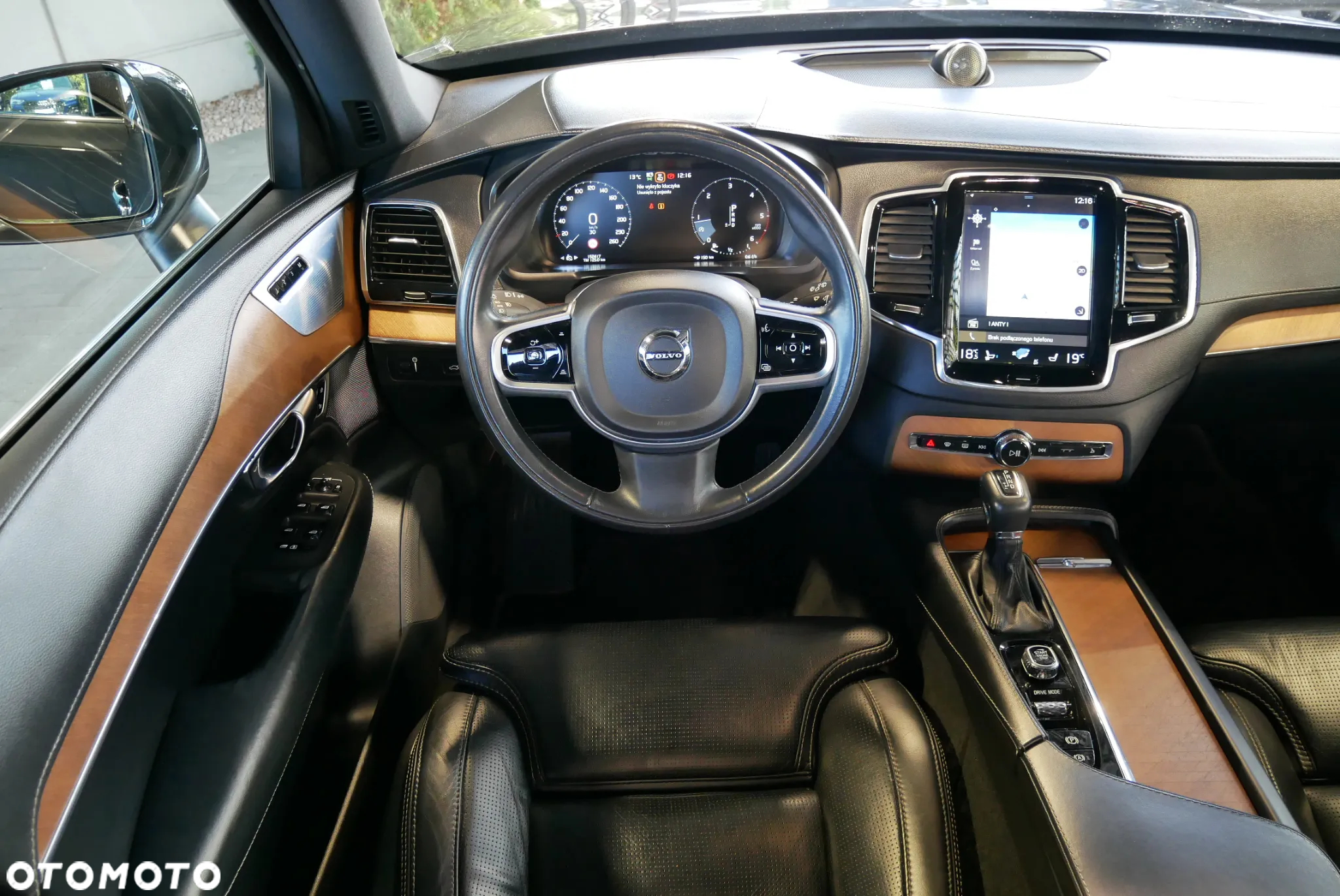 Volvo XC 90 D5 AWD Momentum 7os - 16