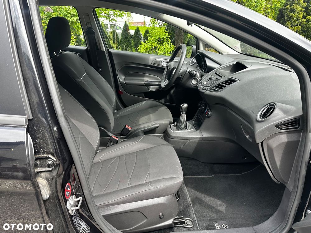 Ford Fiesta 1.0 Champions Edition - 5